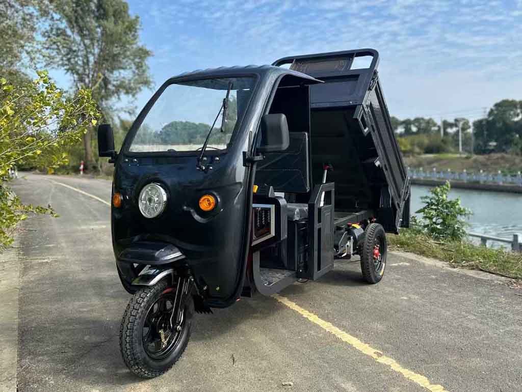 Semi-closed Electric Tricycle Cargo